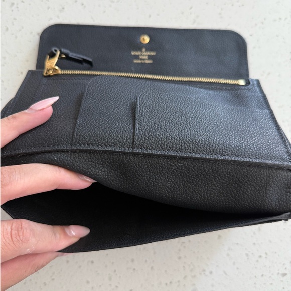 Louis Vuitton Wallet - Picture 8 of 10
